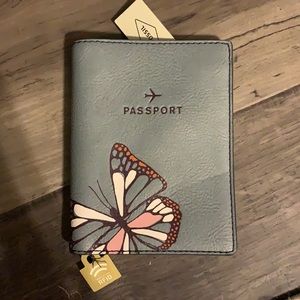 Fossil passport cover